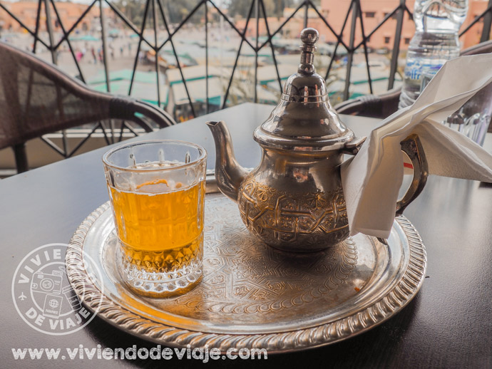 Que hacer en Marrakech, tomar un té de menta Que hacer en Marrakech, tomar un té de menta